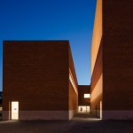 Llinars del Vallès礼堂剧院，西班牙 / Álvaro Siza Vieira + Aresta Arquitectura