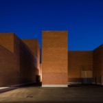 Llinars del Vallès礼堂剧院，西班牙 / Álvaro Siza Vieira + Aresta Arquitectura