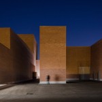 Llinars del Vallès礼堂剧院，西班牙 / Álvaro Siza Vieira + Aresta Arquitectura