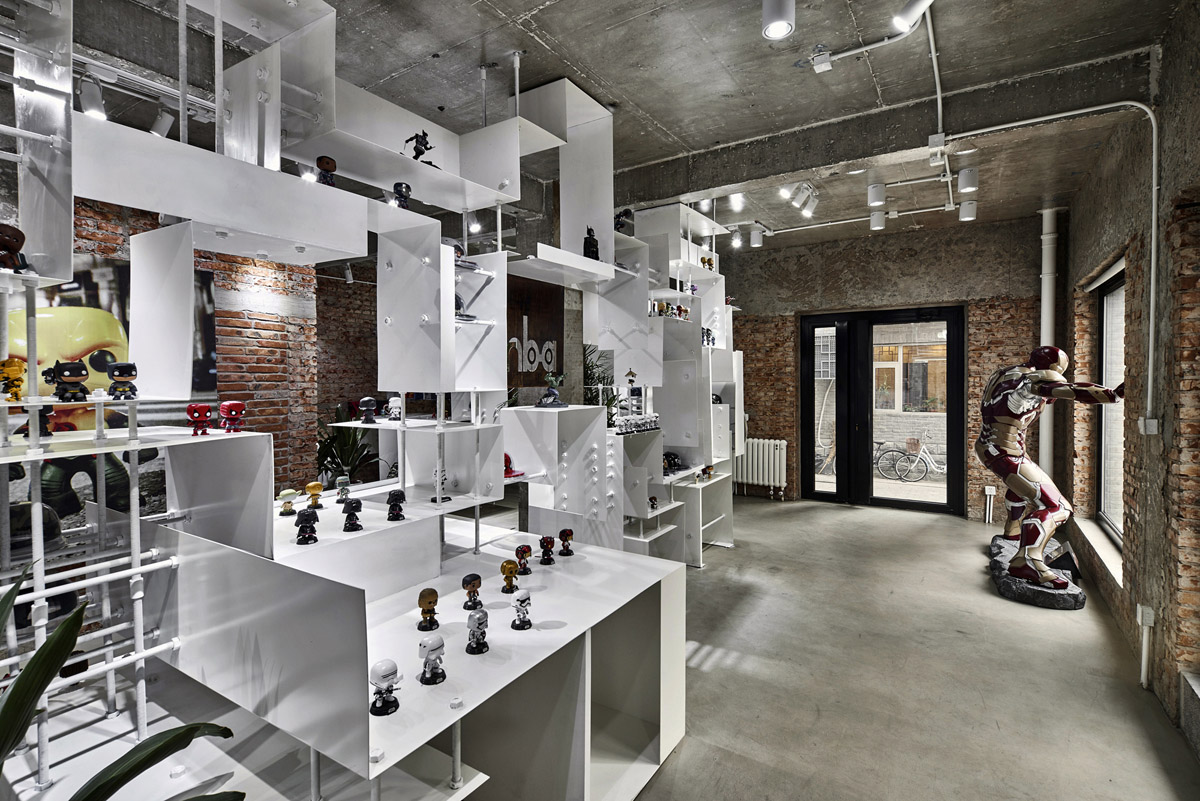 盔甲之舞——filmba展柜设计,北京 / 活泼泼地