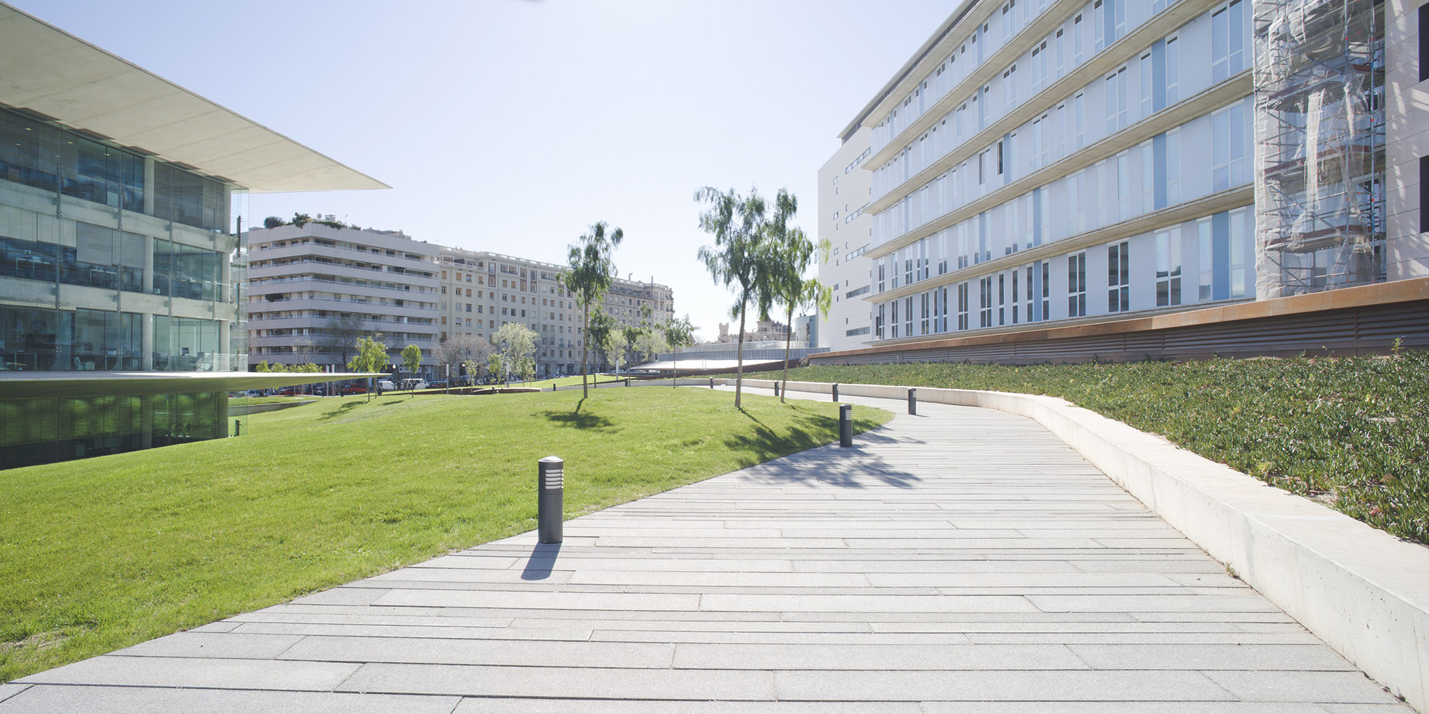 Access area of Campus Nord at UPC University by taller 9s arquitectes
