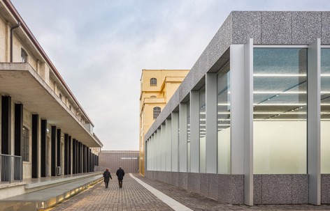 Prada新基金会总部，米兰 / OMA