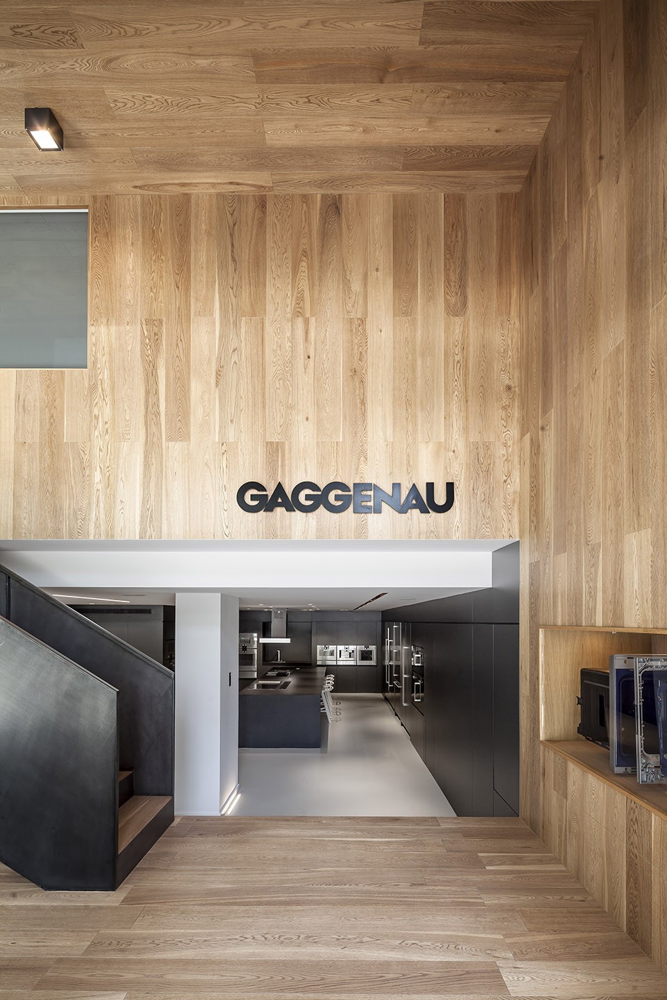 002-Showroom Gaggenau by Alventosa Morell Arquitectes