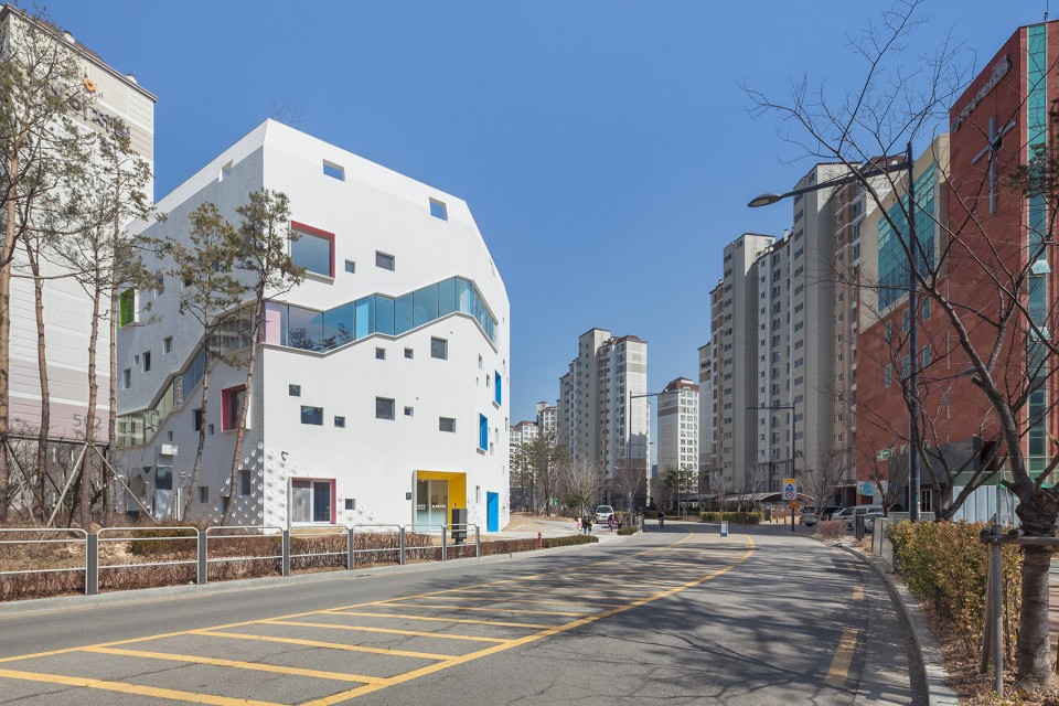 ▽ 幼儿园与社区,kindergarten and the communitythe kindergarten