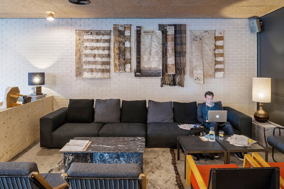 004-Ace Hotel by Universal Design Studio