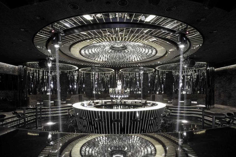 006 Flash club by Studio Mode