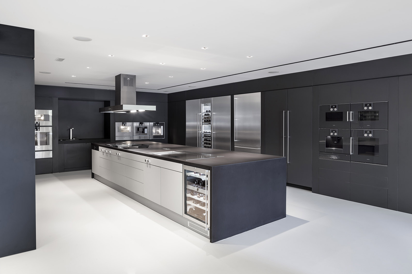 Showroom Gaggenau by Alventosa Morell Arquitectes - 谷德设计网