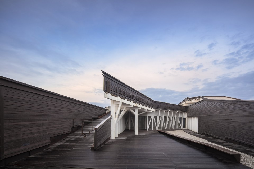008-Costa Nova Social and Cultural Center by ARX Portugal