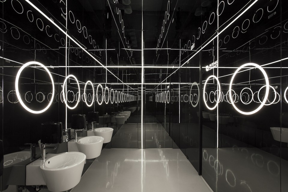 010 Flash club by Studio Mode