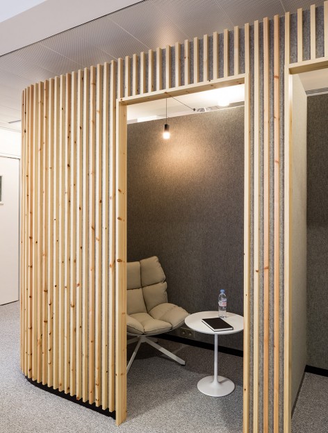 017-LA PARISIENNE HEADQUARTERS by studio razavi architecture