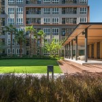 曼谷高层公寓小区景观设计 / XSiTE Design Studio
