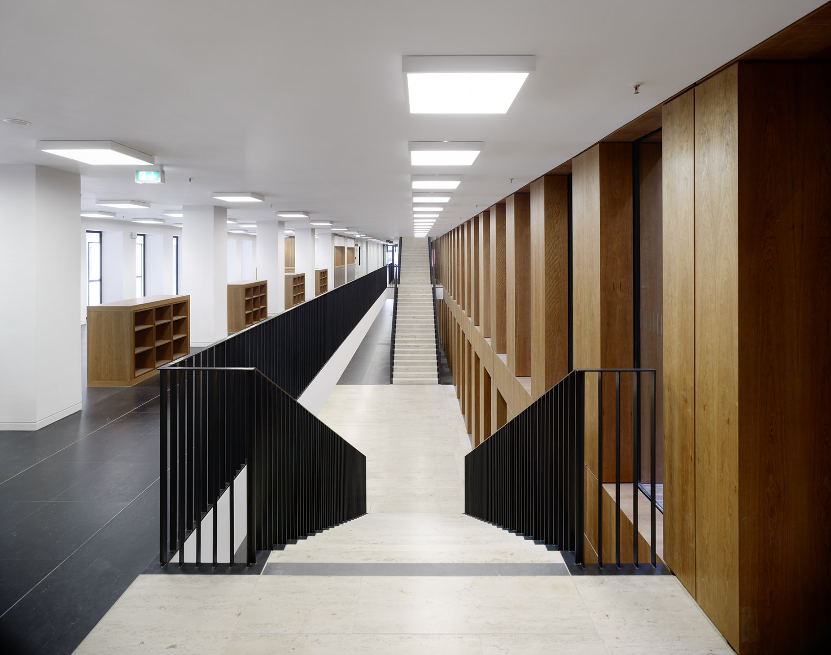 洪堡大学图书馆设计,柏林 / max dudler