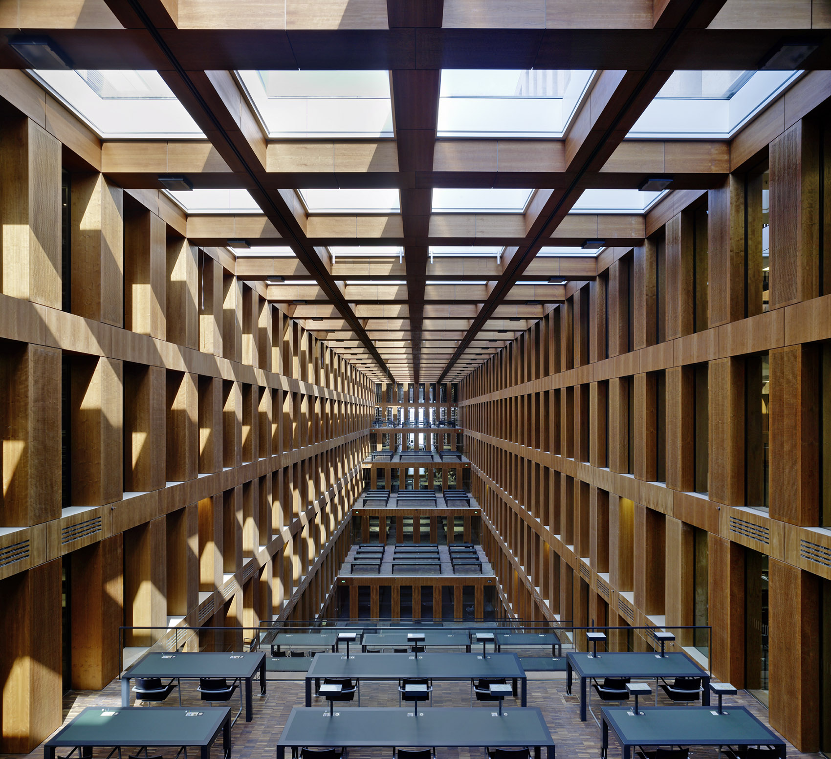 洪堡大学图书馆设计,柏林 / max dudler