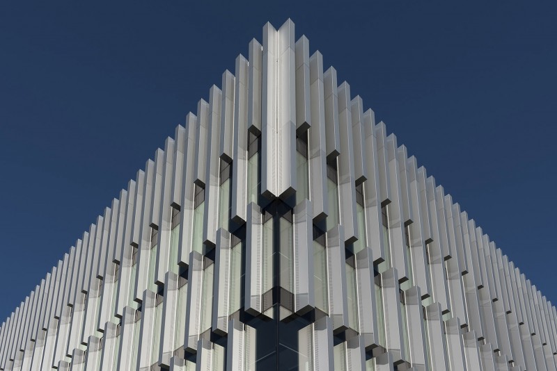 025-Polak building by Paul de Ruiter architects