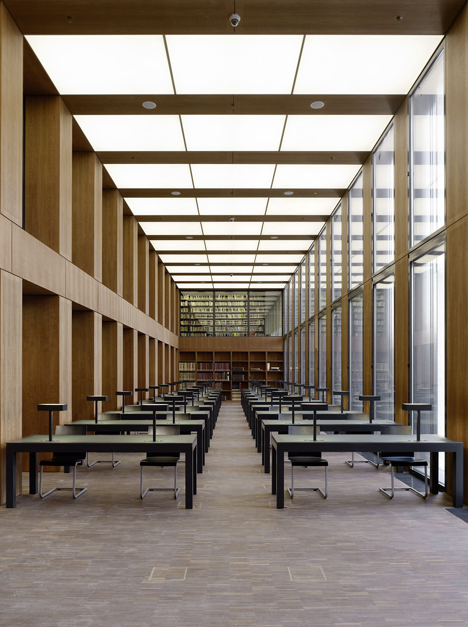 洪堡大学图书馆设计,柏林 / max dudler