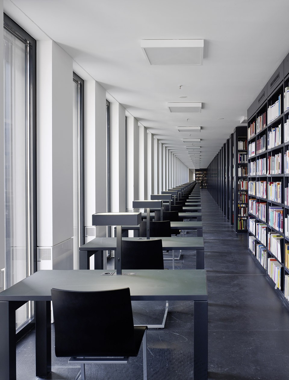 Jacob-und-Wilhelm-Grimm-Zentrum, Berlin
