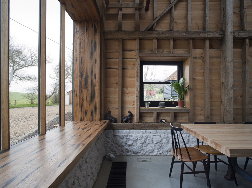 040-The Ancient Party Barn by Liddicoat & Goldhill