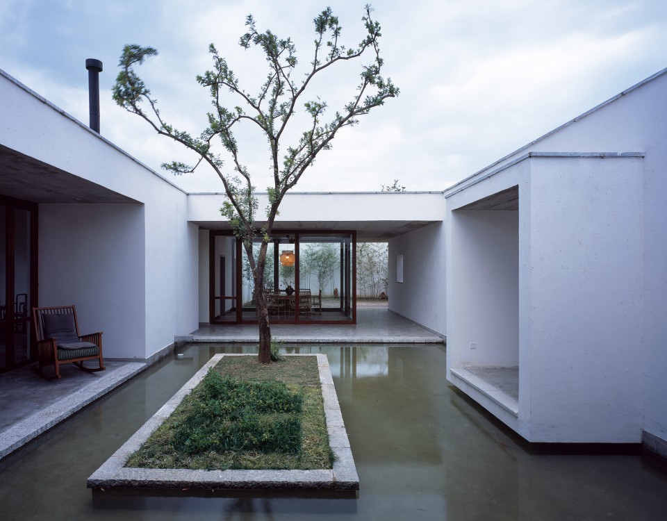 1- photo 014_环视中庭 Zhu an by Zhaoyang Architects