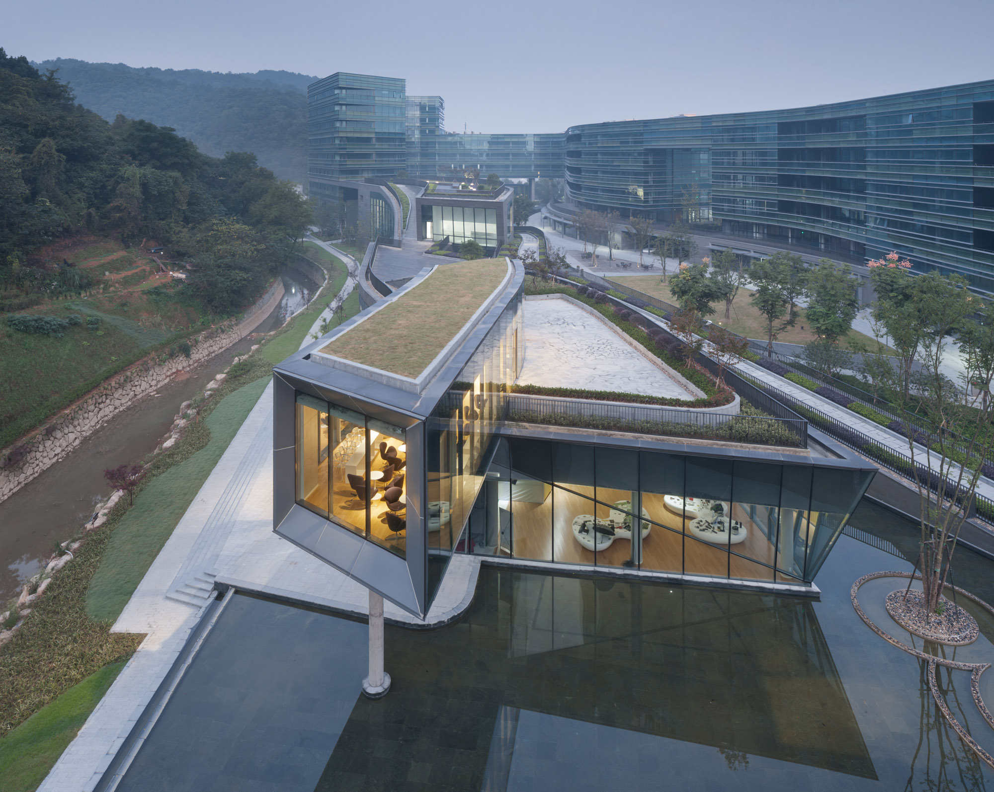 Hangzhou Phoenix Creative Building by gad ???????????????