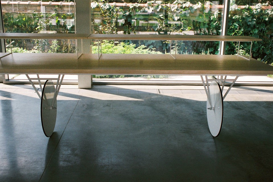 11rotating table