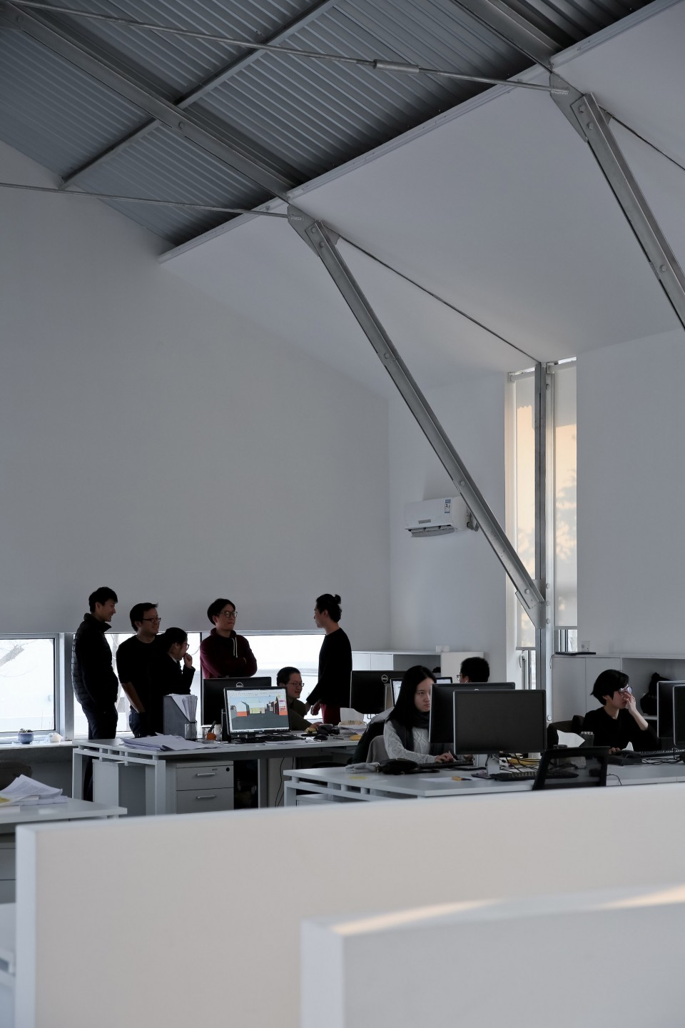 office 7T2A3069-office-fact-13