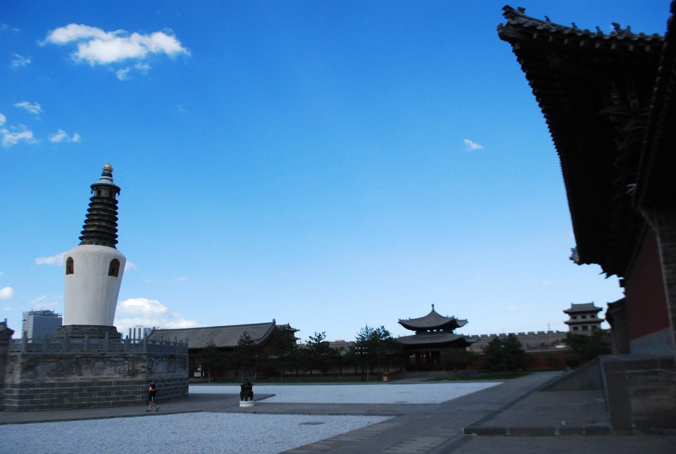 we work for mad 77 Datong 大同 法华寺