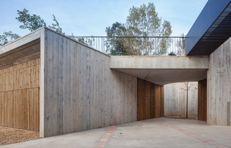 屋顶花园－西班牙农场改造 / Arnau Estudi d’Arquitectura
