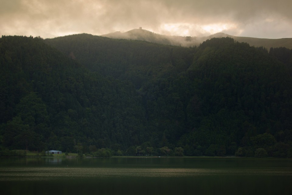 001-The Furnas Monitoring and Investigation Centre and Accommodation by Aires Mateus Architects
