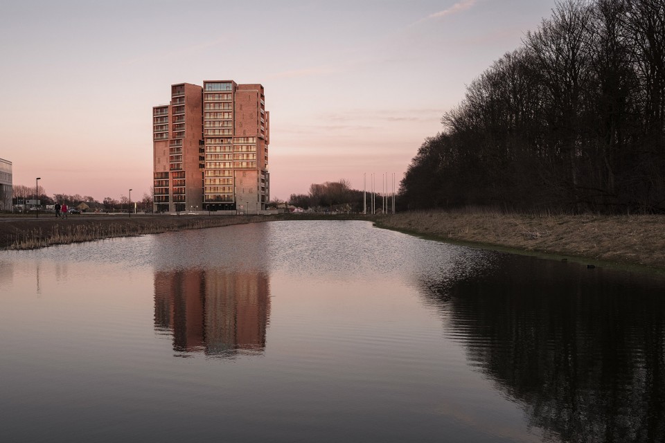 002-Campus Hall by C.F. MøllerCF_Moller_Architects_Campus_Hall_03_photo by Torben Eskerod