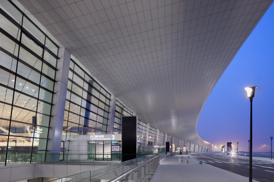 003-Terminal 2 and Ground Transportation Center of Zhengzhou Xinzheng International Airport by CNADRI