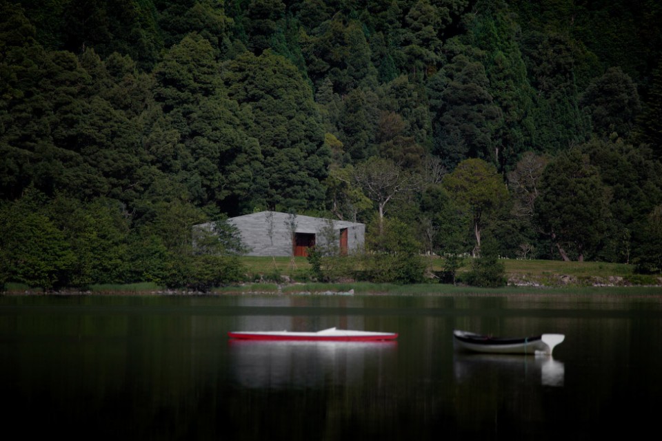 003-The Furnas Monitoring and Investigation Centre and Accommodation by Aires Mateus Architects