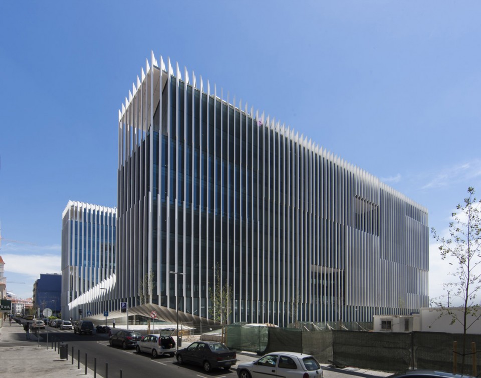 004-EDP Headquarters by Aires Mateus