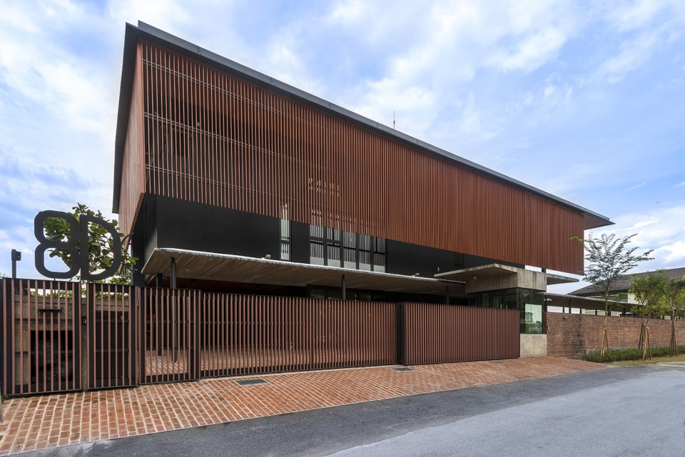 005-8D House BY DRTAN LM Architect