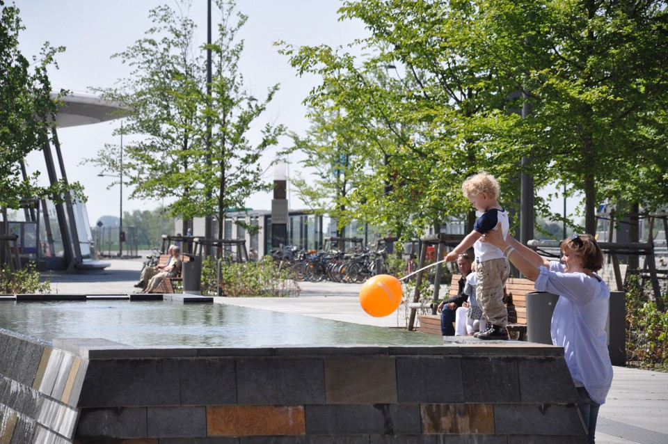 005-Hyllie Plaza by Sweco Architects