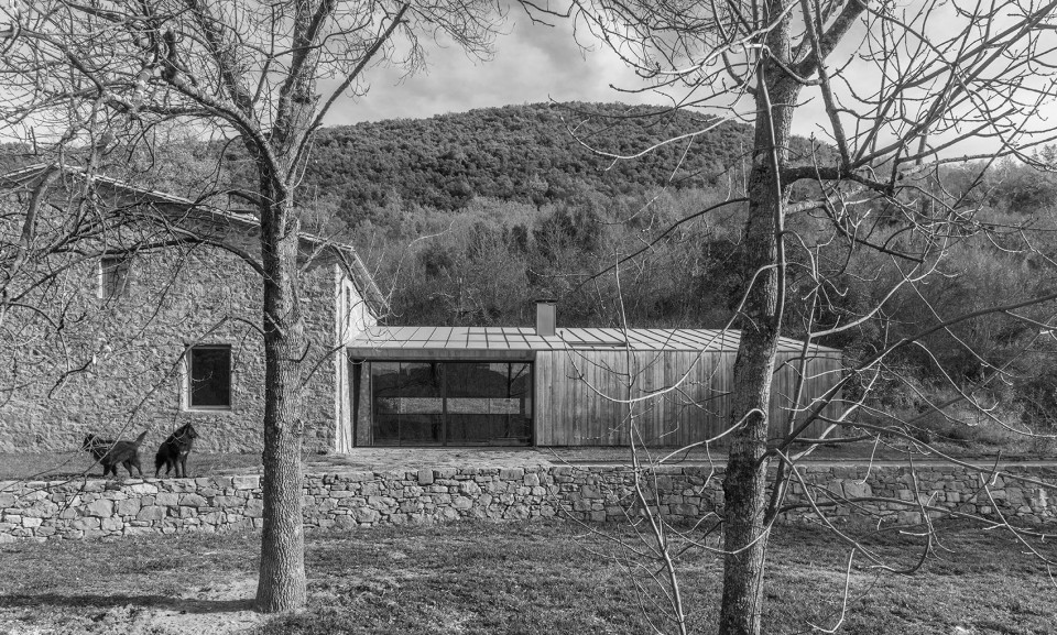 007-Rebuilding and extention of the farmhouse “Can Calau” by Montserrat Nogués Teixidor