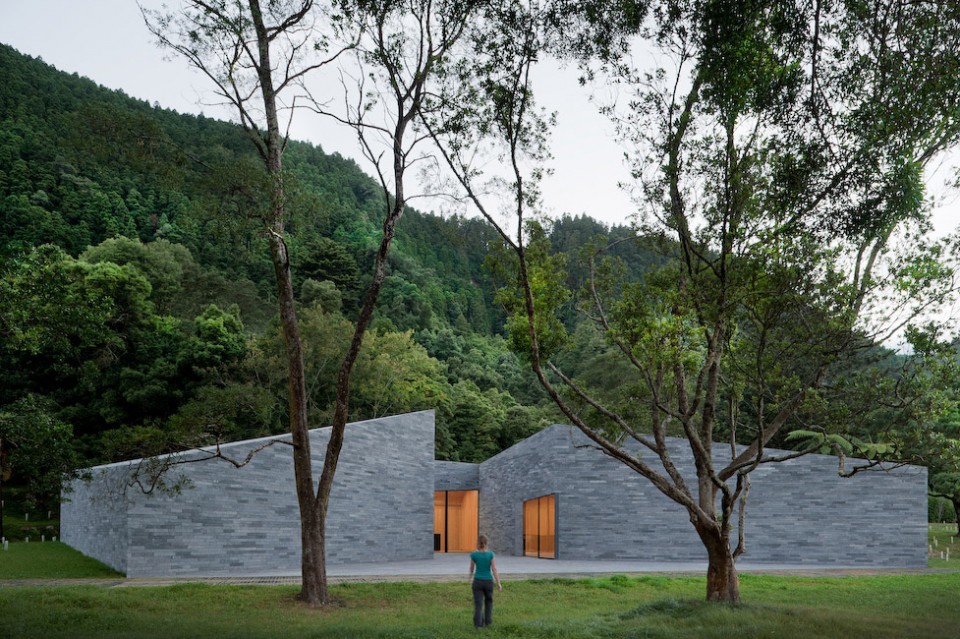 008-The Furnas Monitoring and Investigation Centre and Accommodation by Aires Mateus Architects