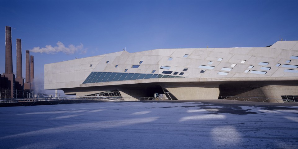 01. Phaeno Science Centre_photo Werner Huthmacher
