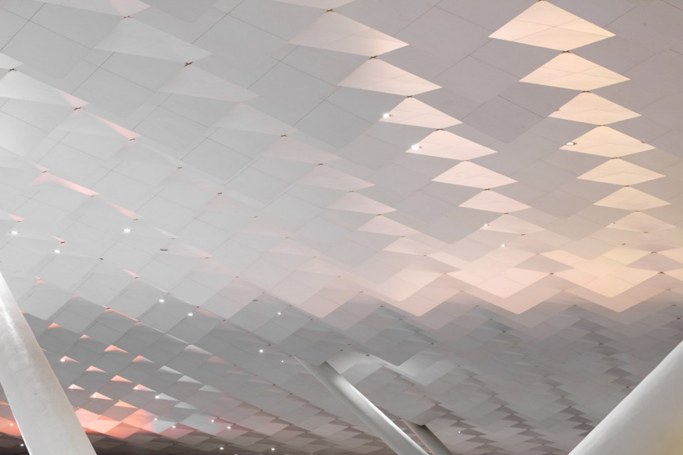 010-Terminal 2 and Ground Transportation Center of Zhengzhou Xinzheng International Airport by CNADRI