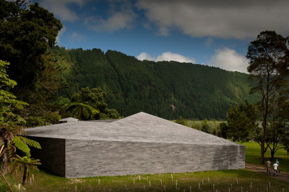 010-The Furnas Monitoring and Investigation Centre and Accommodation by Aires Mateus Architects