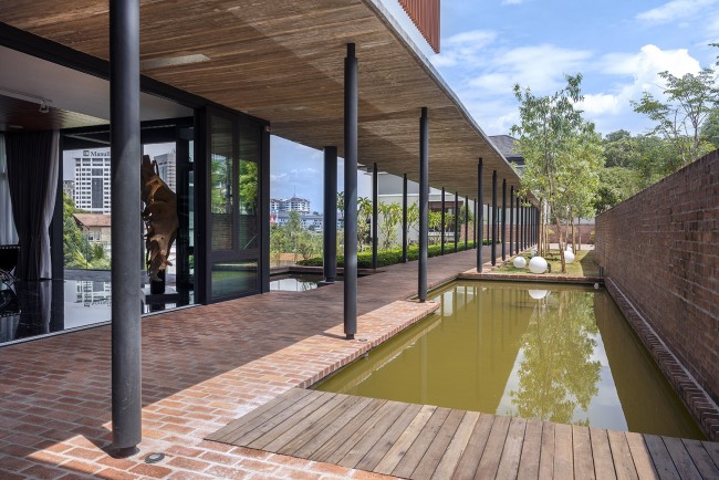 011-8D House BY DRTAN LM Architect