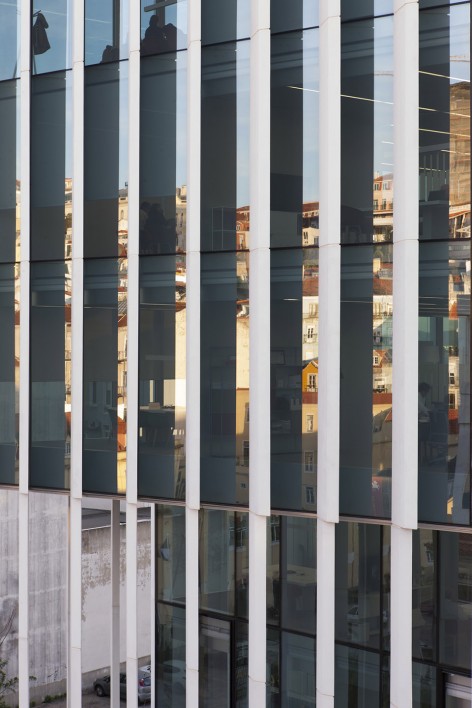 011-EDP Headquarters by Aires Mateus