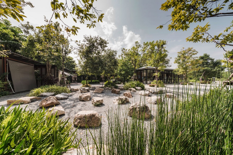 011-Ming Mongkol Green Park by Landscape Architects 49 Limited