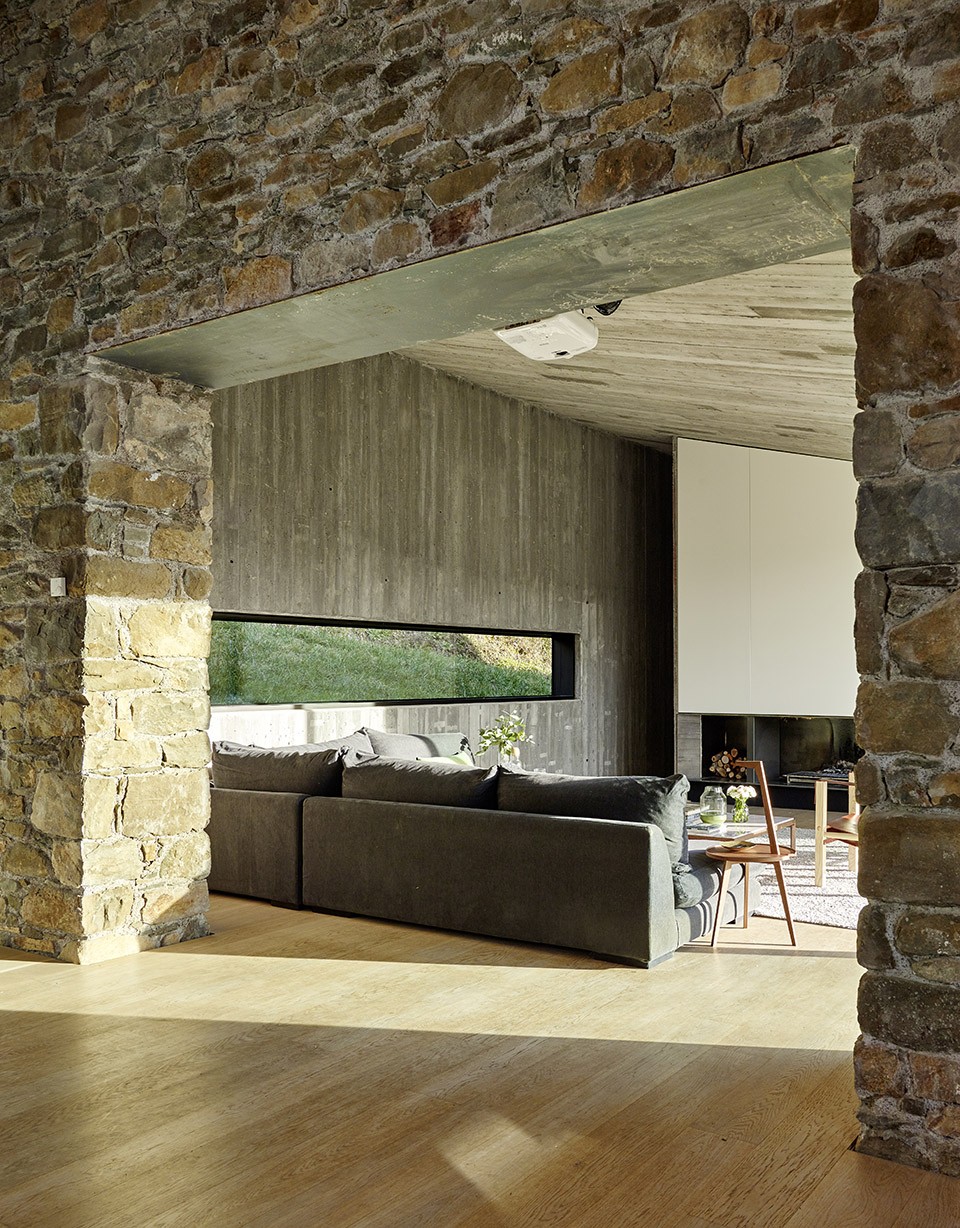013-Rebuilding and extention of the farmhouse “Can Calau” by Montserrat Nogués Teixidor