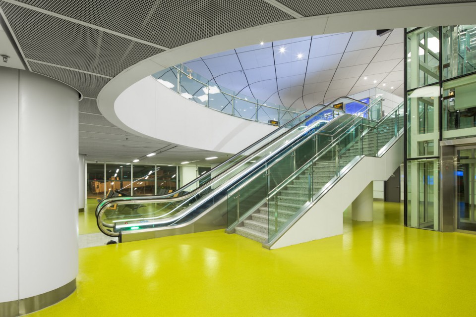 013-Terminal 2 and Ground Transportation Center of Zhengzhou Xinzheng International Airport by CNADRI