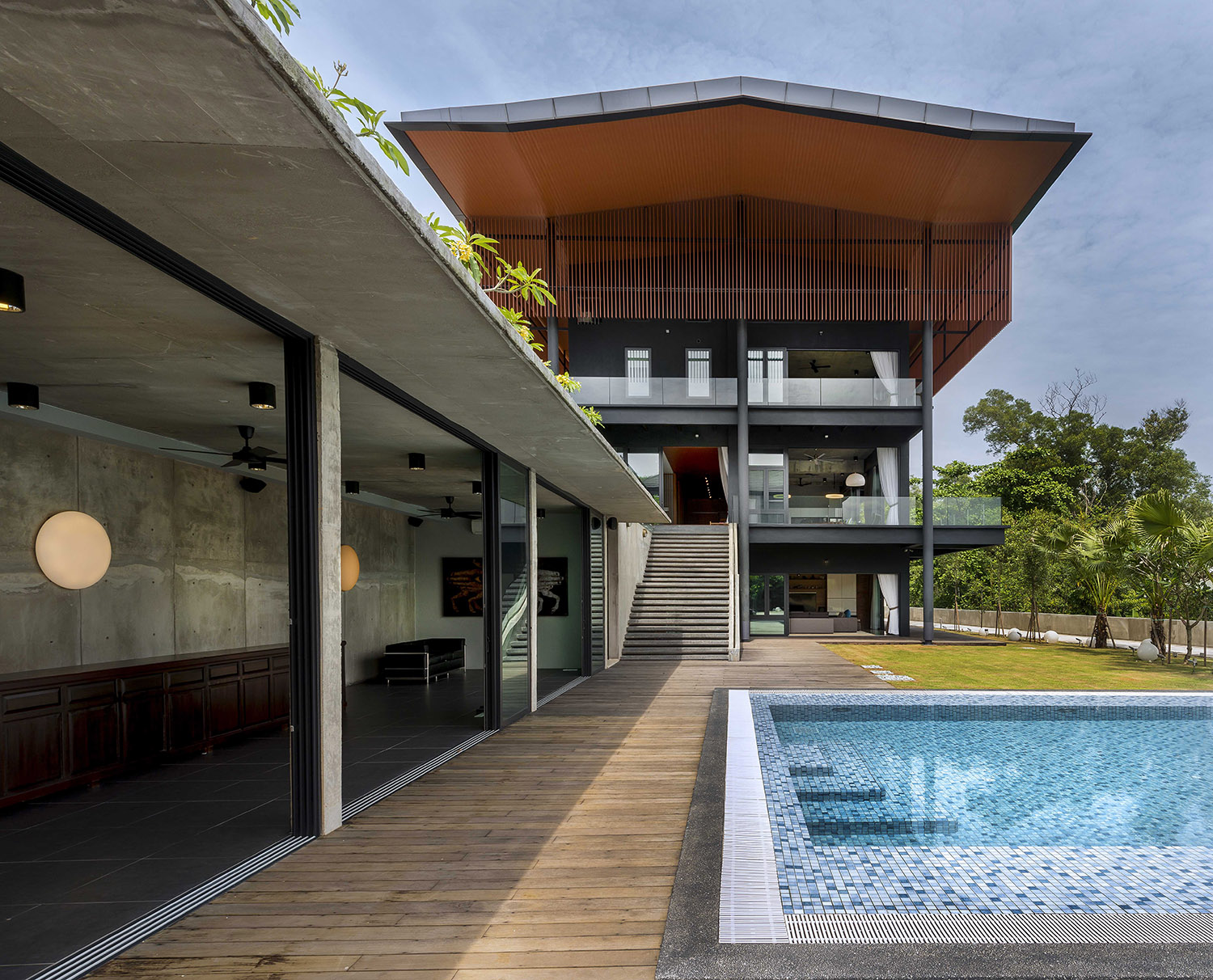 8D House by DRTAN LM Architect