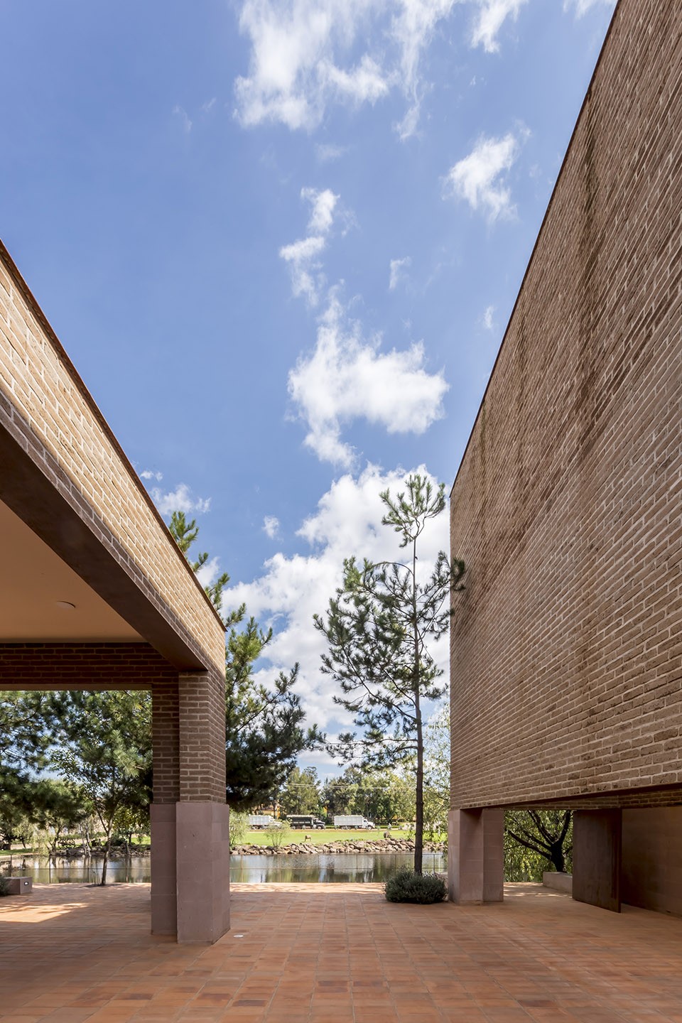 014-Centinela Chapel by estudio ALA