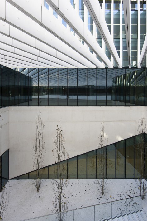 018-EDP Headquarters by Aires Mateus