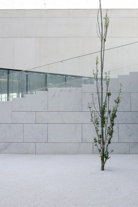 019-EDP Headquarters by Aires Mateus
