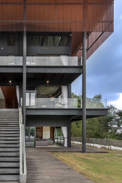 024-8D House BY DRTAN LM Architect