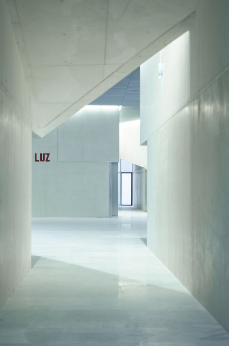 026-EDP Headquarters by Aires Mateus